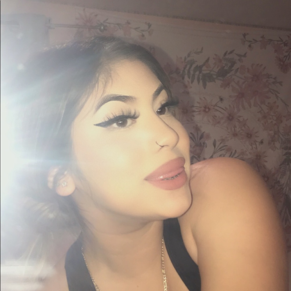 Meet your Posher, Sophia